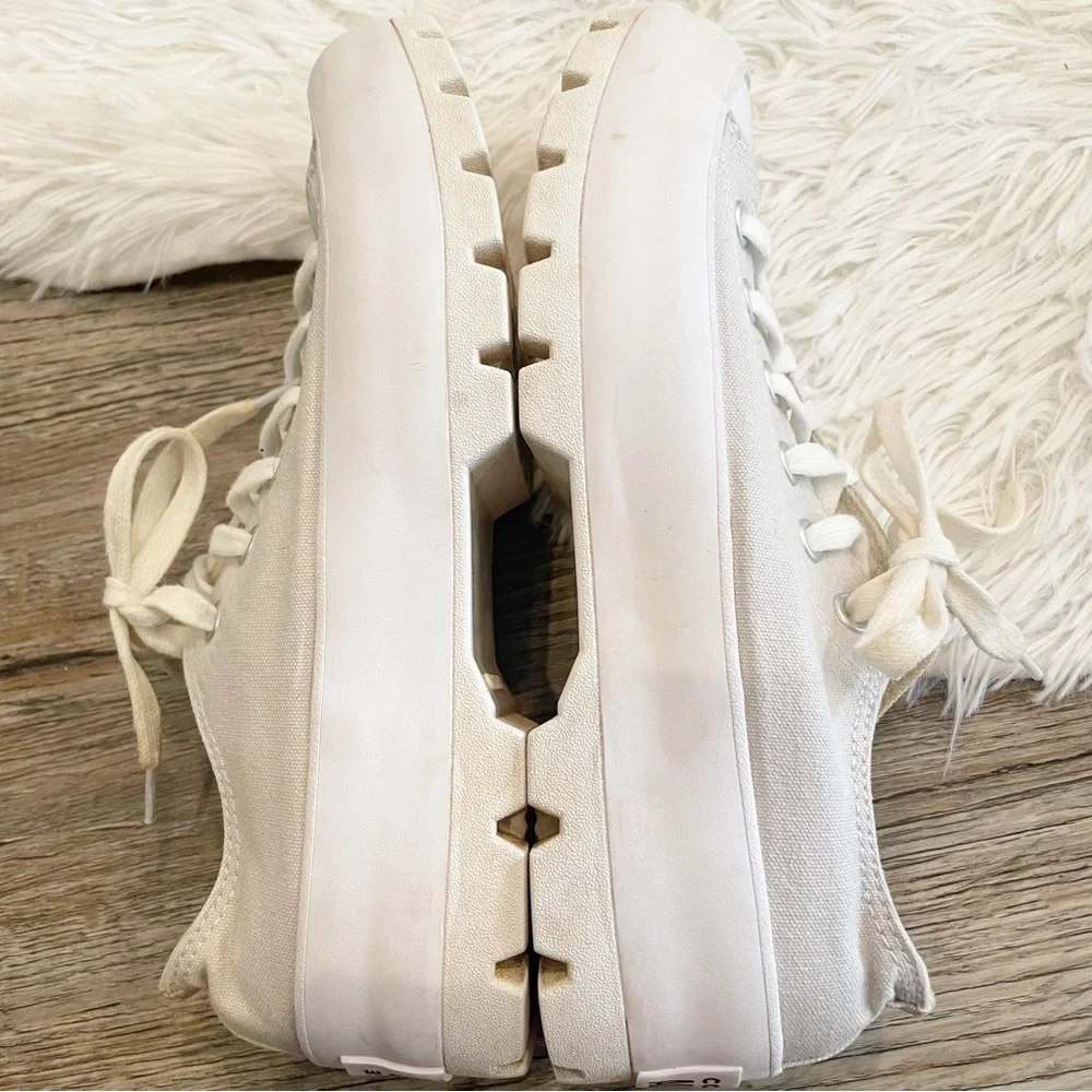 Converse All Star White Canvas Sneakers Chunky Sole 8.5